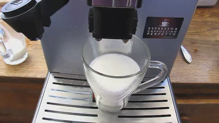 SAECO LIRIKA CAPPUCINATOR AUTOMAT DEMO